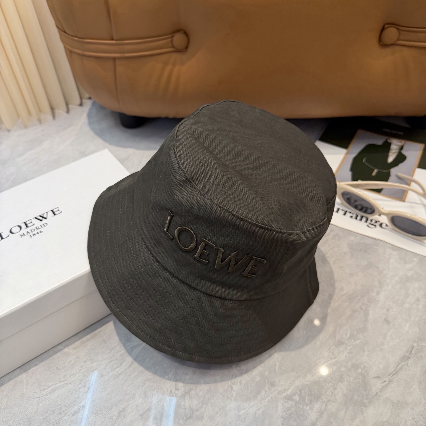 LOEWE罗意威 专柜新品渔夫帽，原单品质，内标齐全，头围57cm