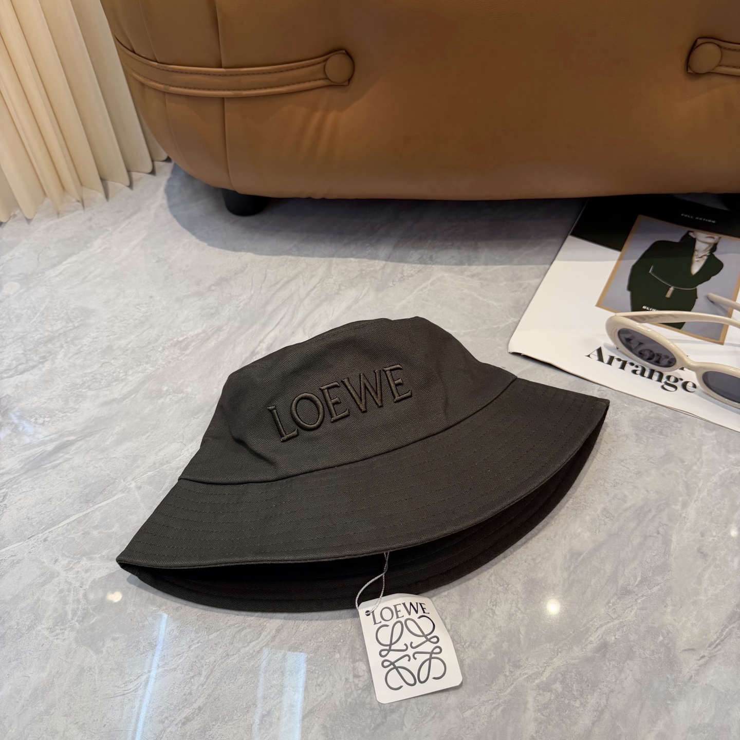 LOEWE罗意威 专柜新品渔夫帽，原单品质，内标齐全，头围57cm