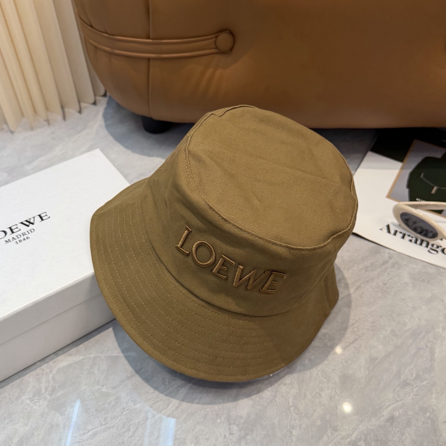 LOEWE罗意威 专柜新品渔夫帽，原单品质，内标齐全，头围57cm