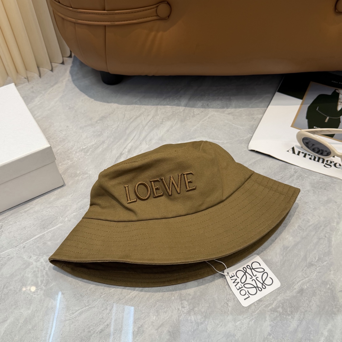 LOEWE罗意威 专柜新品渔夫帽，原单品质，内标齐全，头围57cm