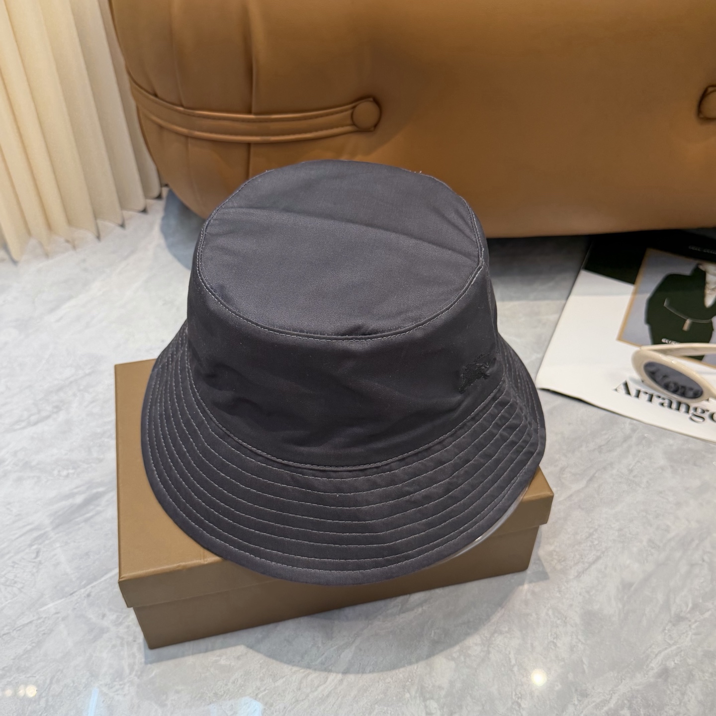 Burberry Burberry（巴宝莉）双面渔夫帽 轻盈透气。完美版型，独家 摄，男女适用
