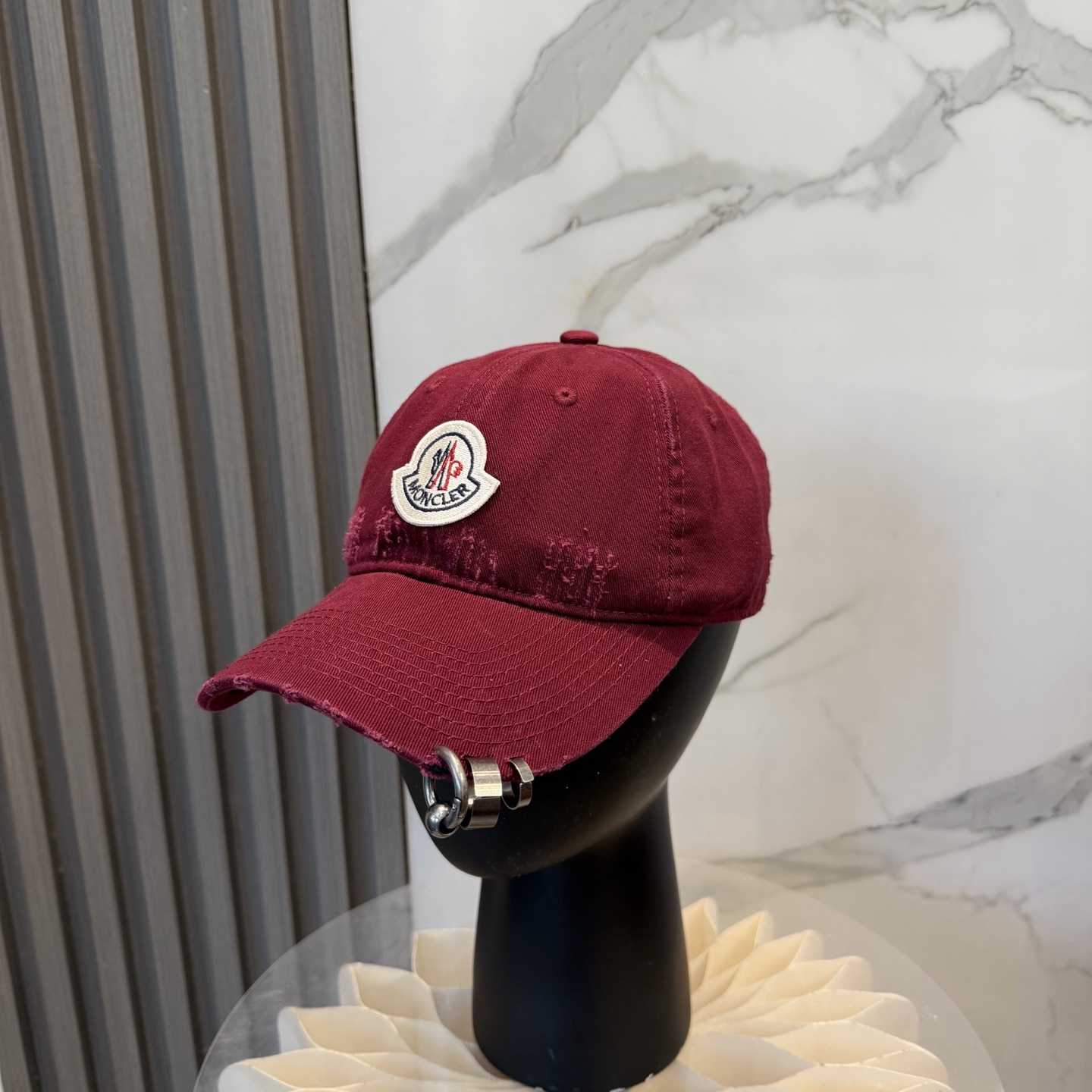 Moncler 蒙口MONCLER 新款棒球帽，炸街单品，风格很OK， . 博主的最爱 高品质舒适透气，凹造型很