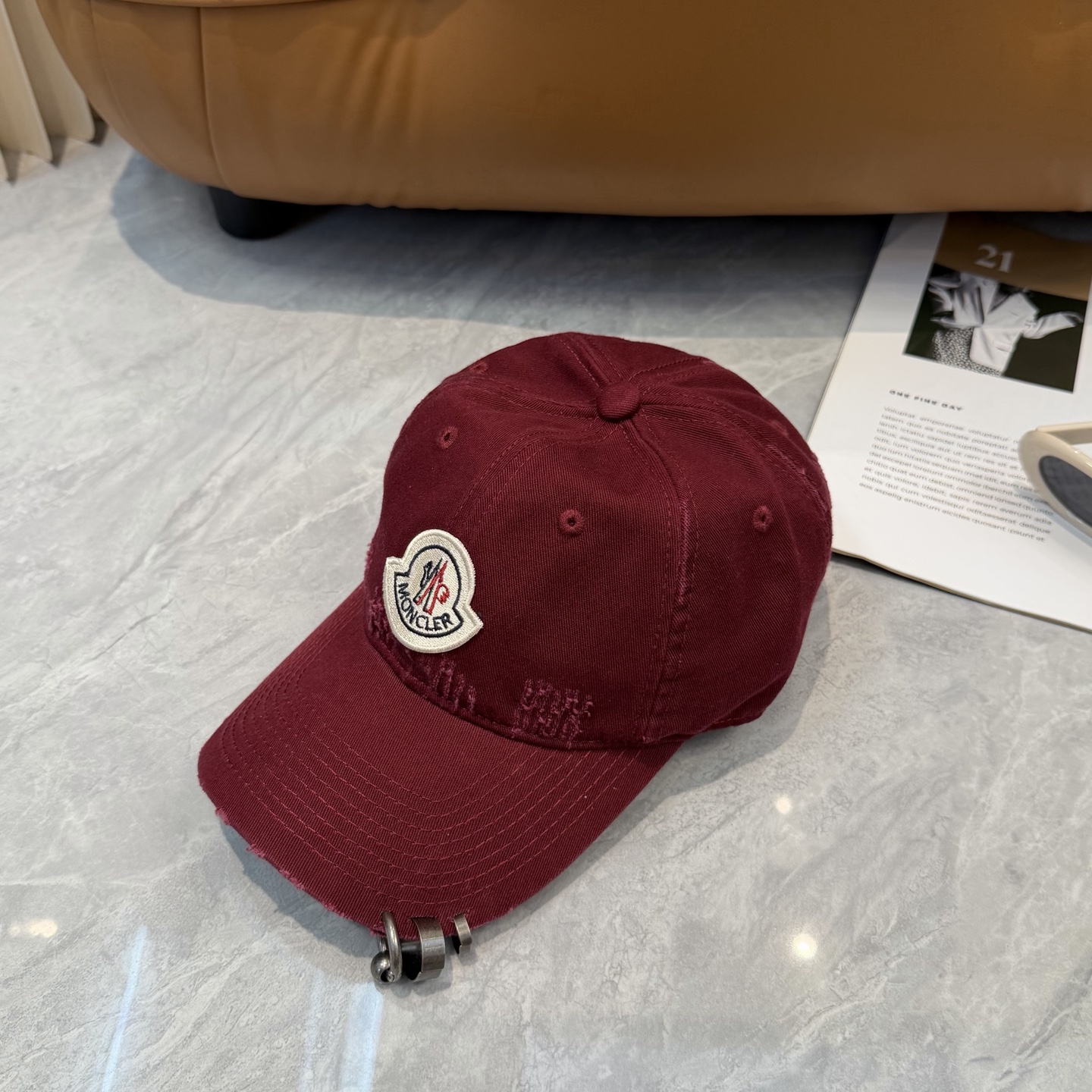蒙口MONCLER 新款棒球帽，时尚炸街单品，风格很OK，网红.时尚博主的最爱！高品质舒适透气，凹造型很