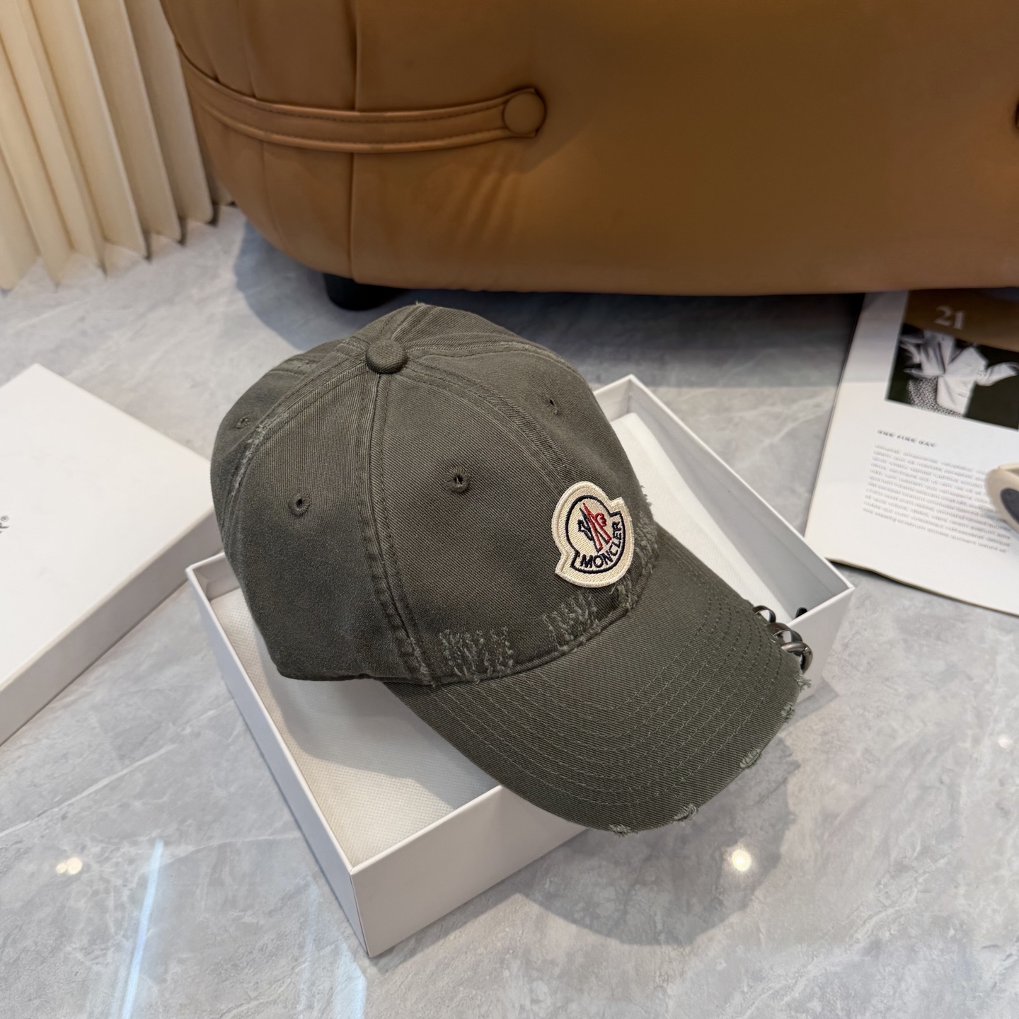 Moncler 蒙口MONCLER 新款棒球帽，炸街单品，风格很OK， . 博主的最爱 高品质舒适透气，凹造型很