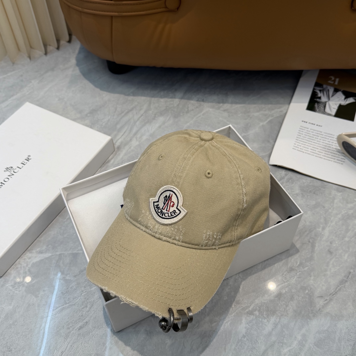 Moncler 蒙口MONCLER 新款棒球帽，炸街单品，风格很OK， . 博主的最爱 高品质舒适透气，凹造型很