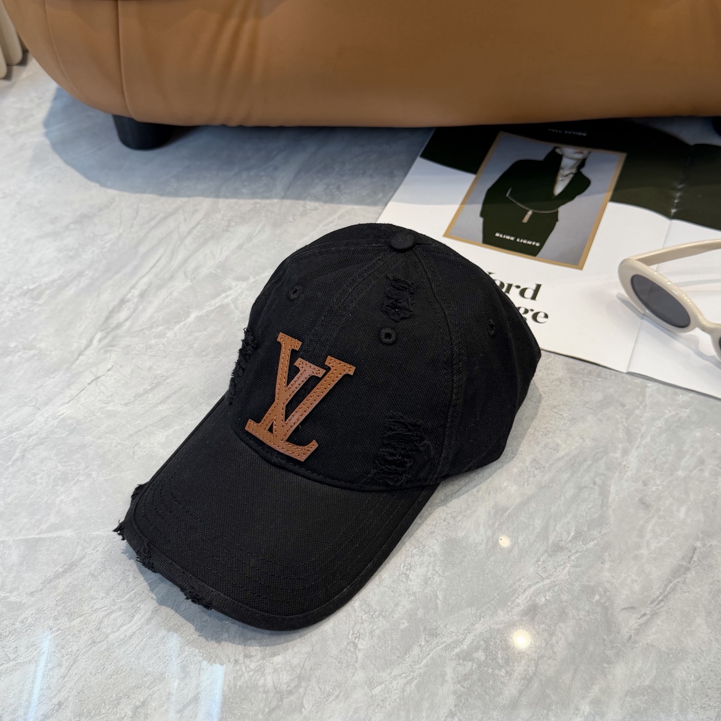 🧢LV路易威登🧢 春夏新款 四季可用，出门必备，非常显脸小