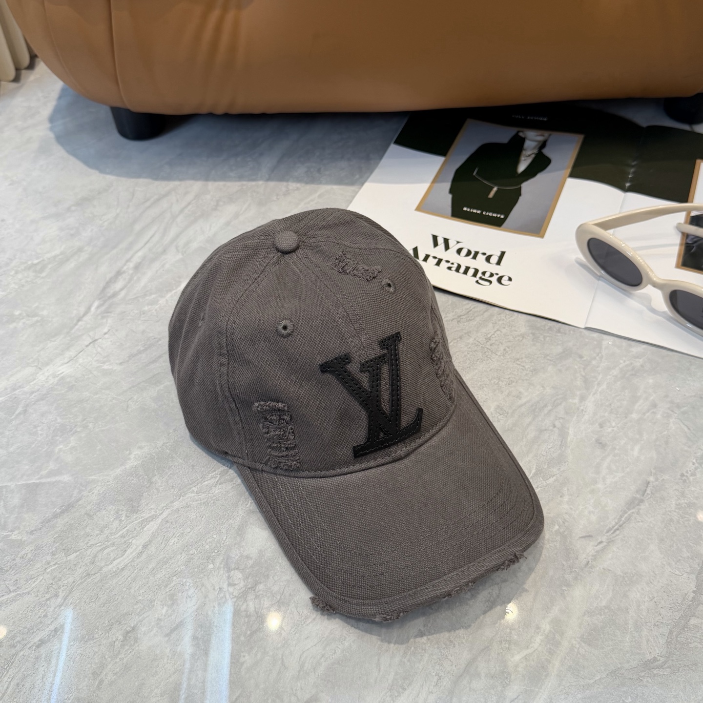 🧢LV路易威登🧢 春夏新款 四季可用，出门必备，非常显脸小