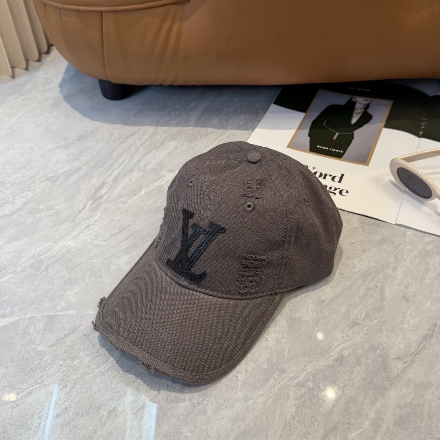 🧢LV路易威登🧢 春夏新款 四季可用，出门必备，非常显脸小