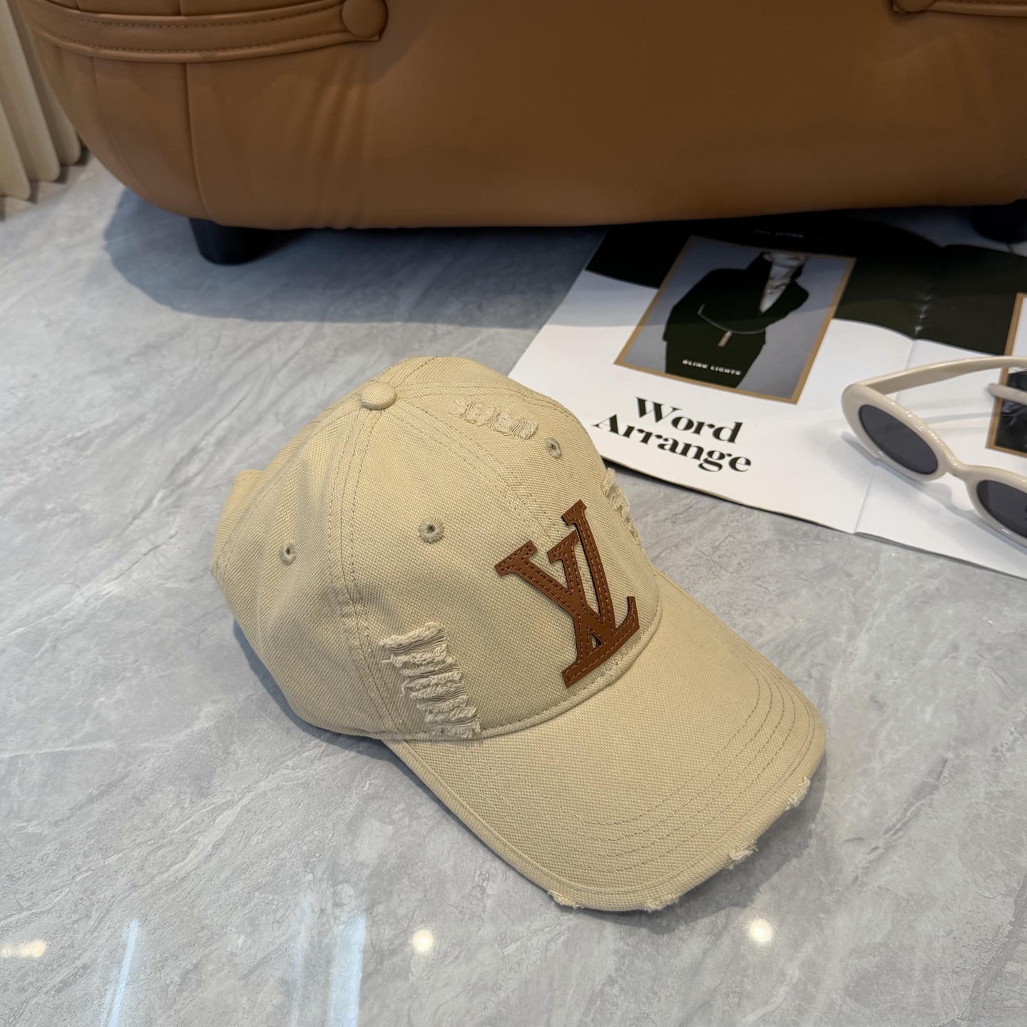 🧢LV路易威登🧢 春夏新款 四季可用，出门必备，非常显脸小