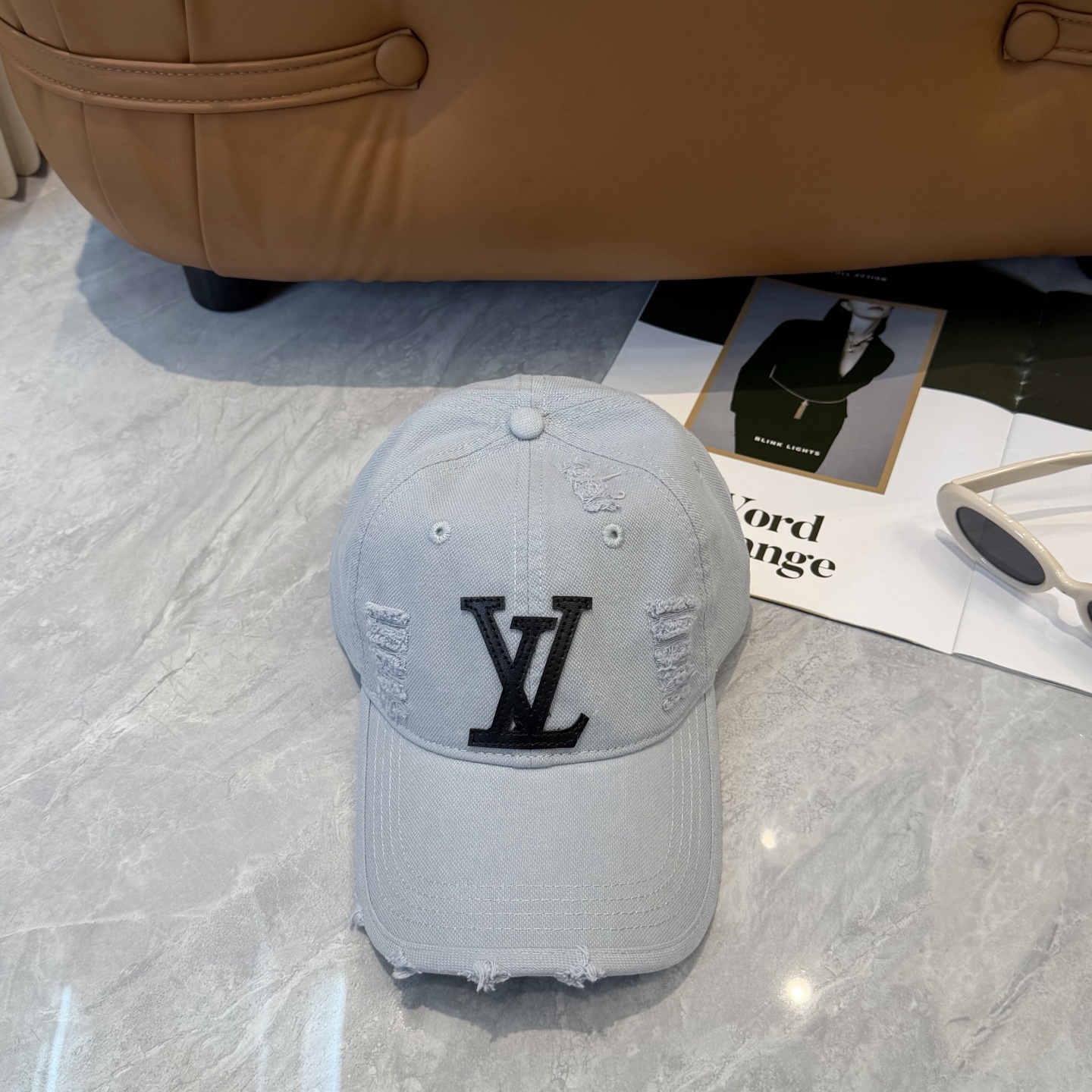 🧢LV路易威登🧢 春夏新款 四季可用，出门必备，非常显脸小
