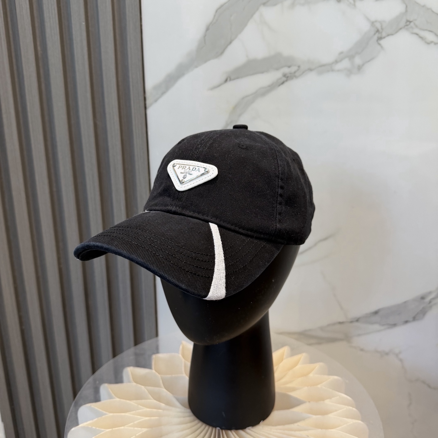 普拉达 Prada🆕新款个性棒球帽，高品质透气性巨佳，四季佩戴款高颜值时尚单品！男女同款