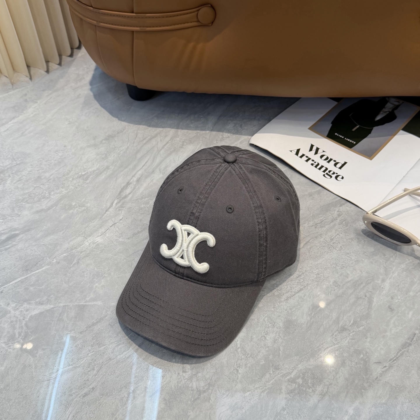 💛配防尘袋【CELINE赛琳】新款简约棒球帽，新款出货，大牌款超好搭配，赶紧入手！