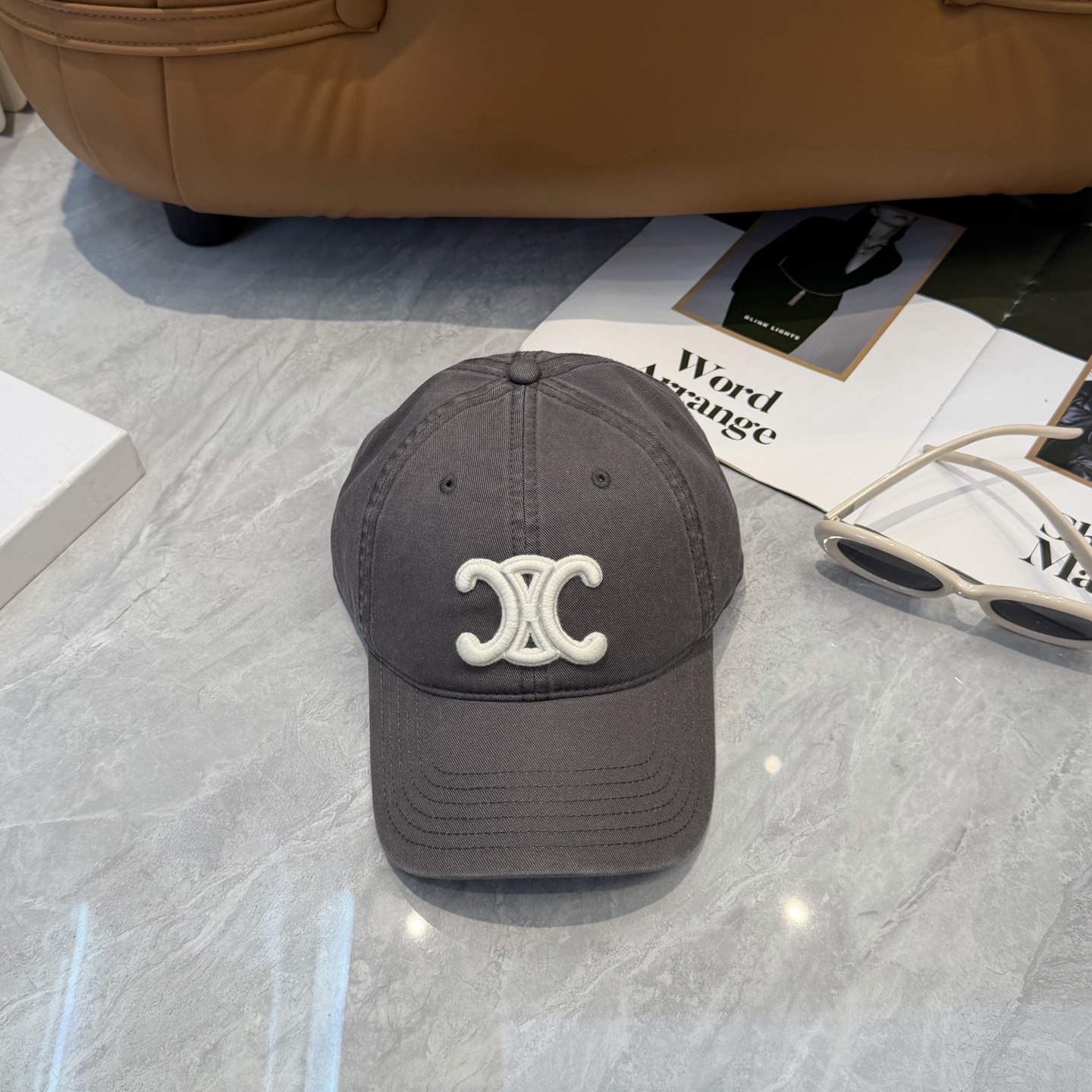 💛配防尘袋【CELINE赛琳】新款简约棒球帽，新款出货，大牌款超好搭配，赶紧入手！