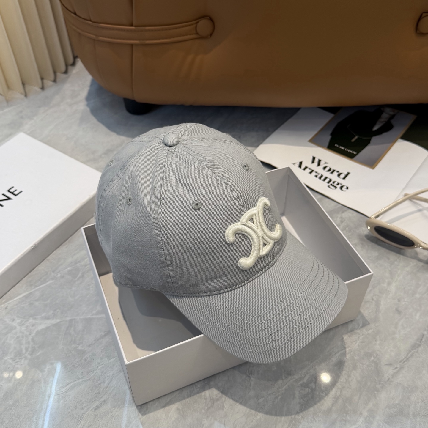 💛配防尘袋【CELINE赛琳】新款简约棒球帽，新款出货，大牌款超好搭配，赶紧入手！