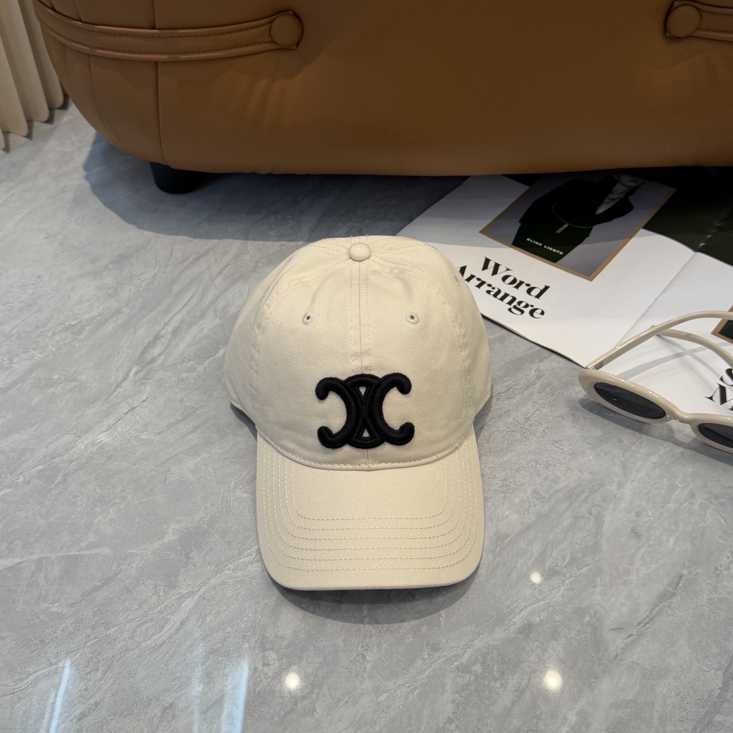 💛配防尘袋【CELINE赛琳】新款简约棒球帽，新款出货，大牌款超好搭配，赶紧入手！