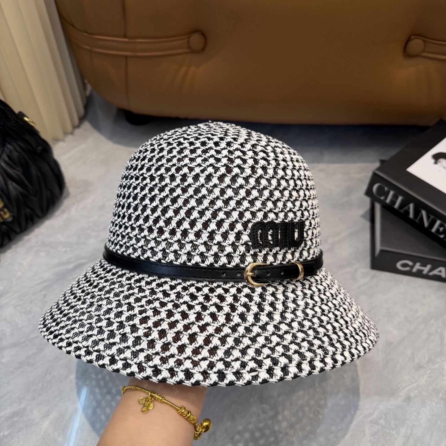 Miu Miu miumiu缪缪 新款草帽女夏天法式遮阳帽度假大檐防晒太阳帽子，镂空 拍照透气网眼田园海边沙滩帽