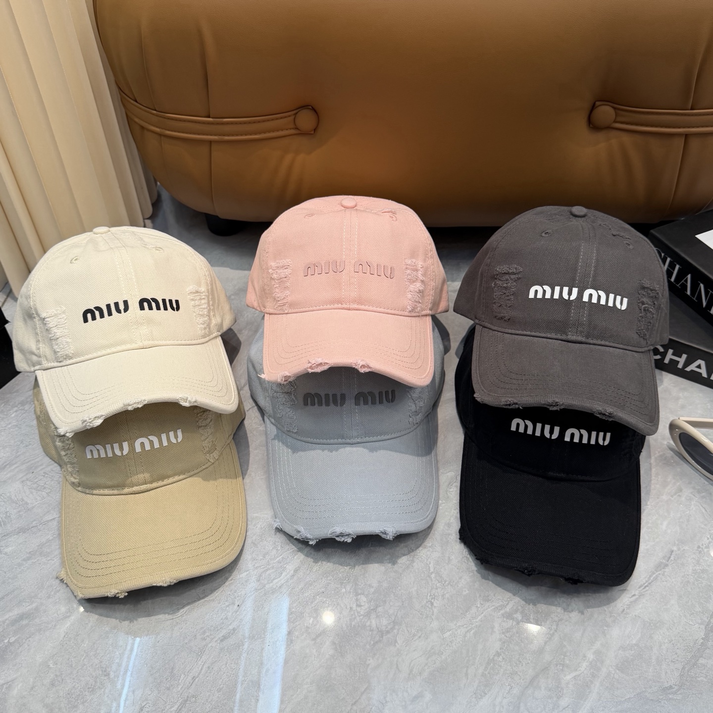 miumiu新款多巴胺四季棒球帽当下爆热的色系-街头感十足！潮流百搭，小红书种草，毒药Get上你们的男朋