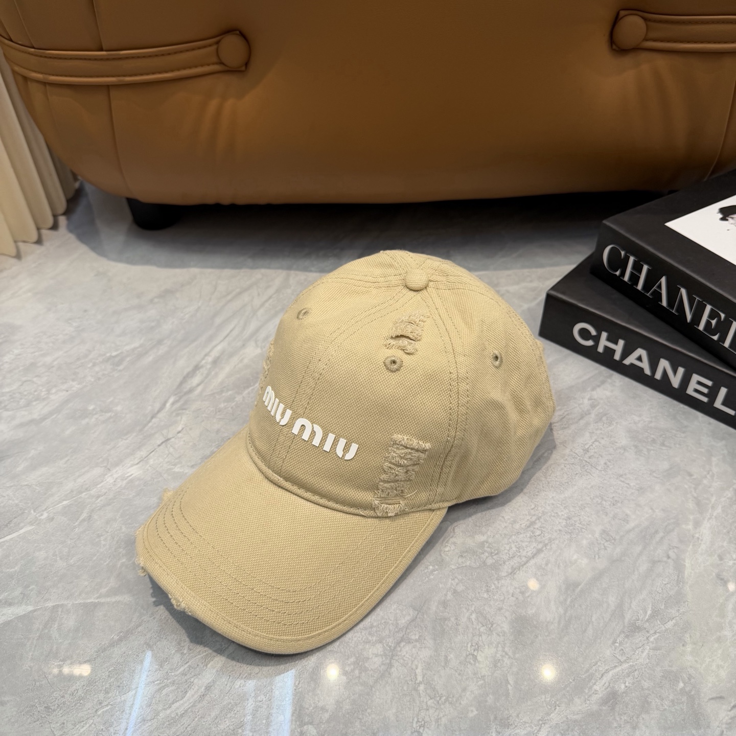 miumiu新款多巴胺四季棒球帽当下爆热的色系-街头感十足！潮流百搭，小红书种草，毒药Get上你们的男朋