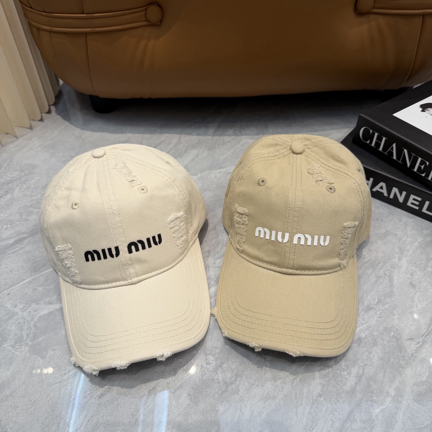 miumiu新款多巴胺四季棒球帽当下爆热的色系-街头感十足！潮流百搭，小红书种草，毒药Get上你们的男朋
