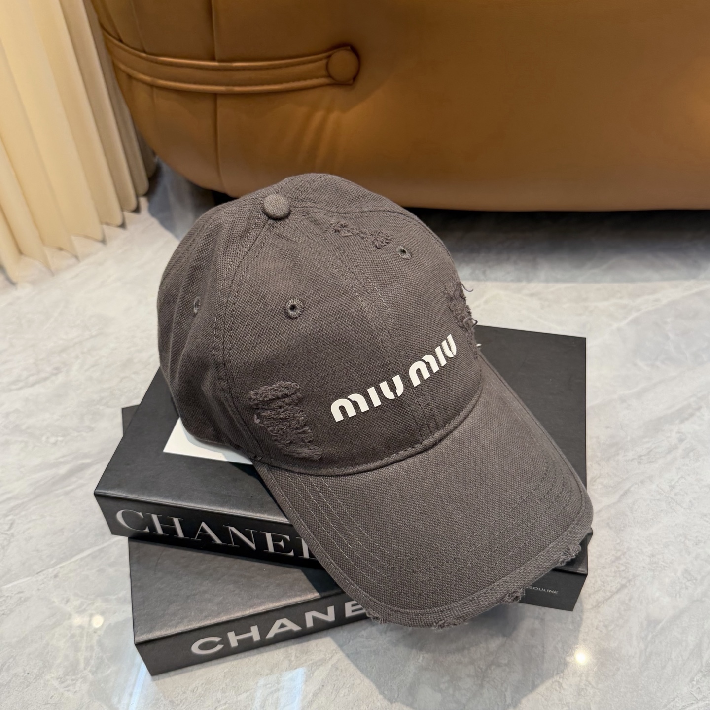 miumiu新款多巴胺四季棒球帽当下爆热的色系-街头感十足！潮流百搭，小红书种草，毒药Get上你们的男朋