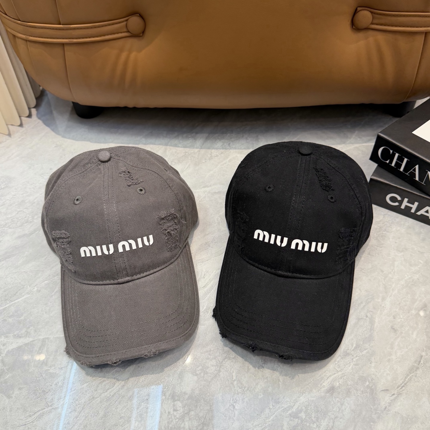 miumiu新款多巴胺四季棒球帽当下爆热的色系-街头感十足！潮流百搭，小红书种草，毒药Get上你们的男朋
