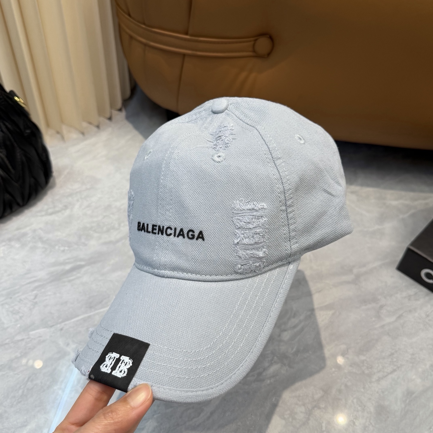 Balenciaga Balenciaga 新款巴黎世家 棒球帽我家对巴黎世家的工艺已经是炉火纯青了 必爆 BALENCIAGA巴黎世家新款纯棉棒球帽