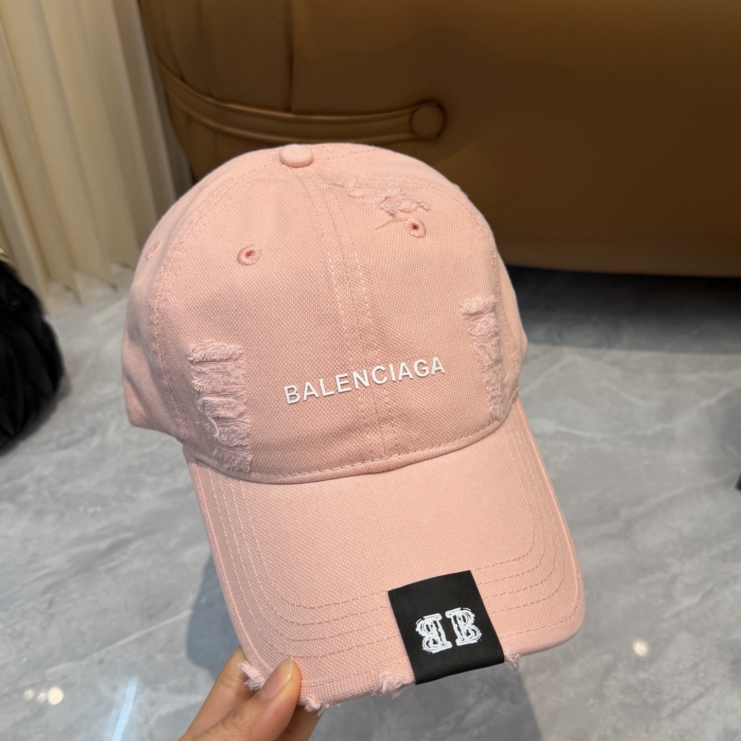 Balenciaga Balenciaga 新款巴黎世家 棒球帽我家对巴黎世家的工艺已经是炉火纯青了 必爆 BALENCIAGA巴黎世家新款纯棉棒球帽