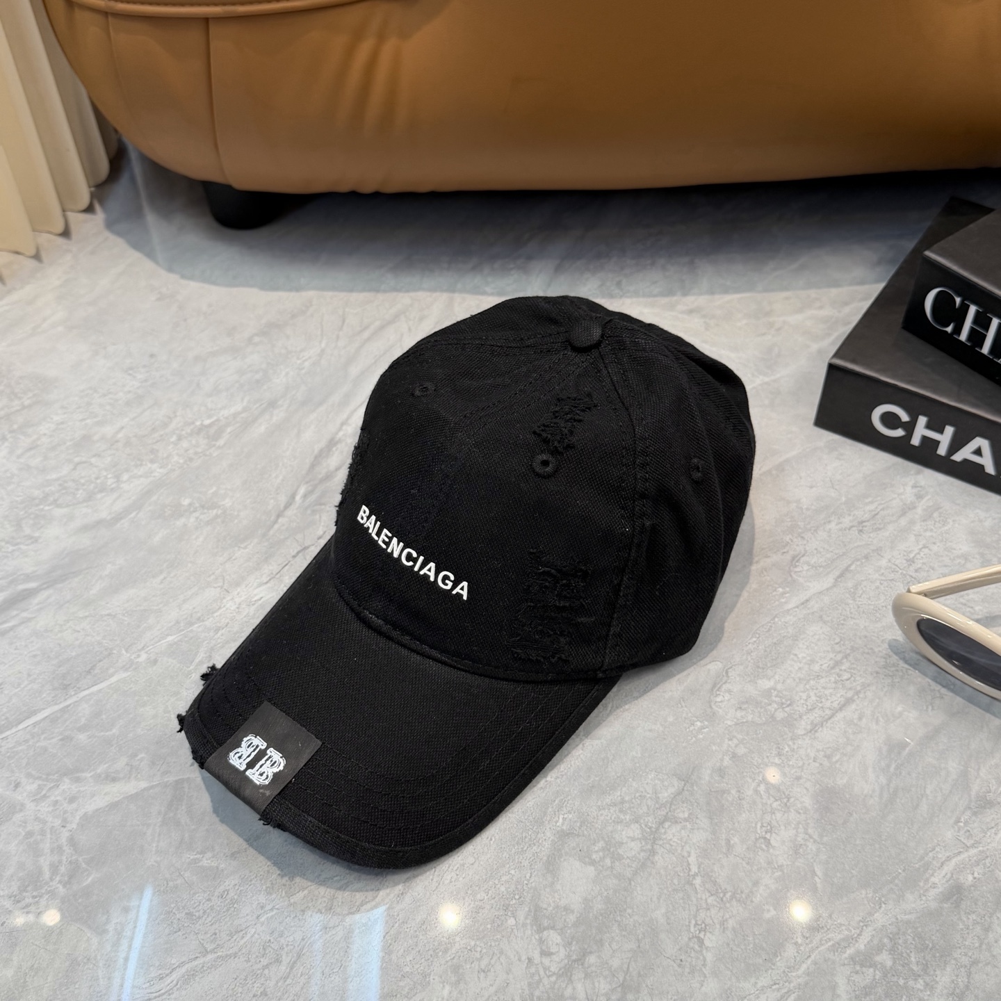 Balenciaga 新款巴黎世家 棒球帽我家对巴黎世家的工艺已经是炉火纯青了 必爆  BALENCIA