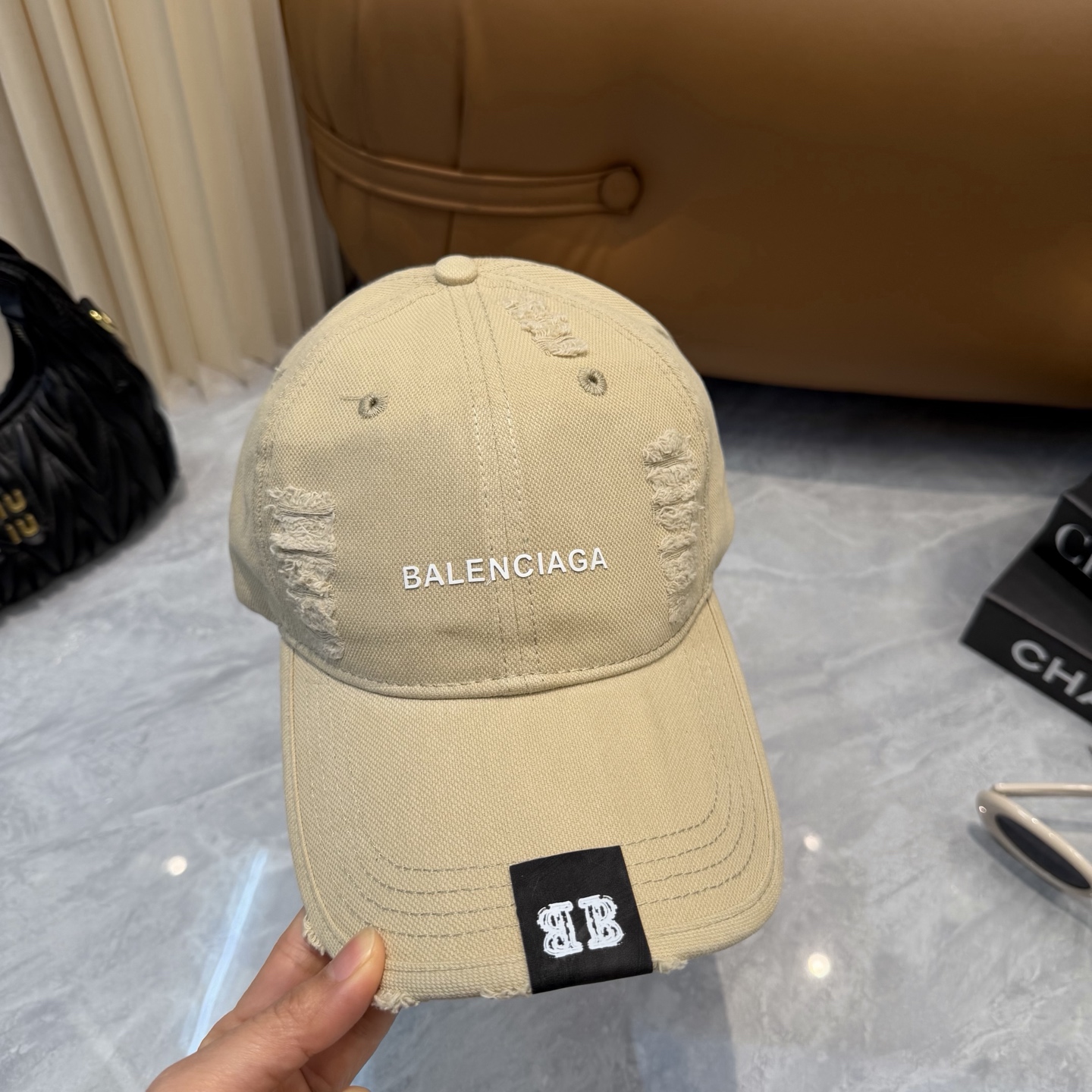Balenciaga Balenciaga 新款巴黎世家 棒球帽我家对巴黎世家的工艺已经是炉火纯青了 必爆 BALENCIAGA巴黎世家新款纯棉棒球帽