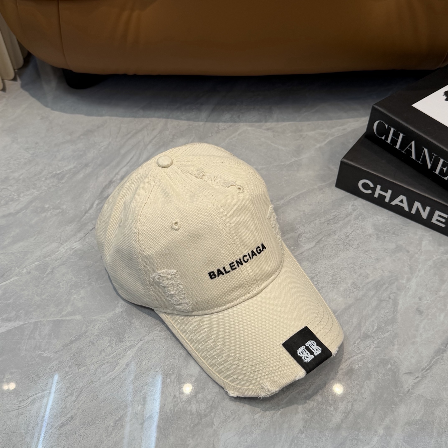 Balenciaga 新款巴黎世家 棒球帽我家对巴黎世家的工艺已经是炉火纯青了 必爆  BALENCIA