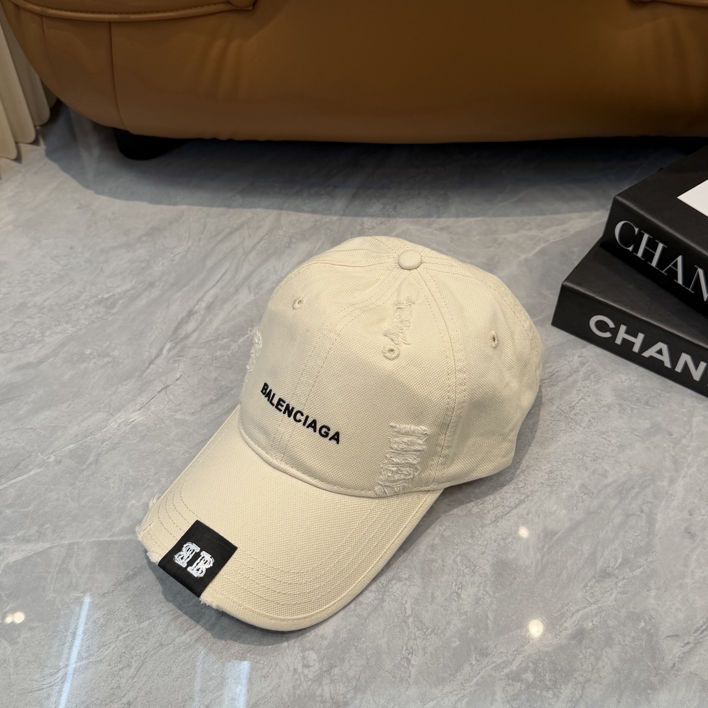 Balenciaga Balenciaga 新款巴黎世家 棒球帽我家对巴黎世家的工艺已经是炉火纯青了 必爆 BALENCIAGA巴黎世家新款纯棉棒球帽
