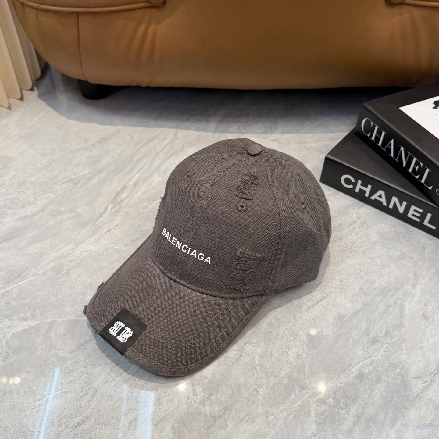 Balenciaga 新款巴黎世家 棒球帽我家对巴黎世家的工艺已经是炉火纯青了 必爆  BALENCIA