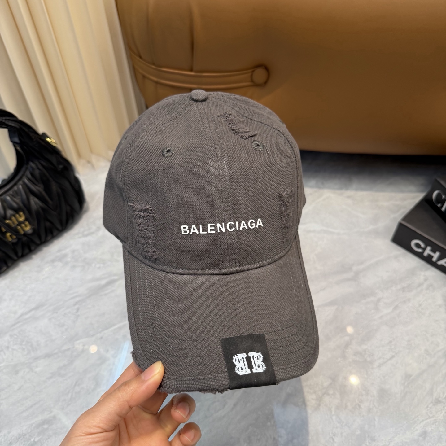Balenciaga Balenciaga 新款巴黎世家 棒球帽我家对巴黎世家的工艺已经是炉火纯青了 必爆 BALENCIAGA巴黎世家新款纯棉棒球帽
