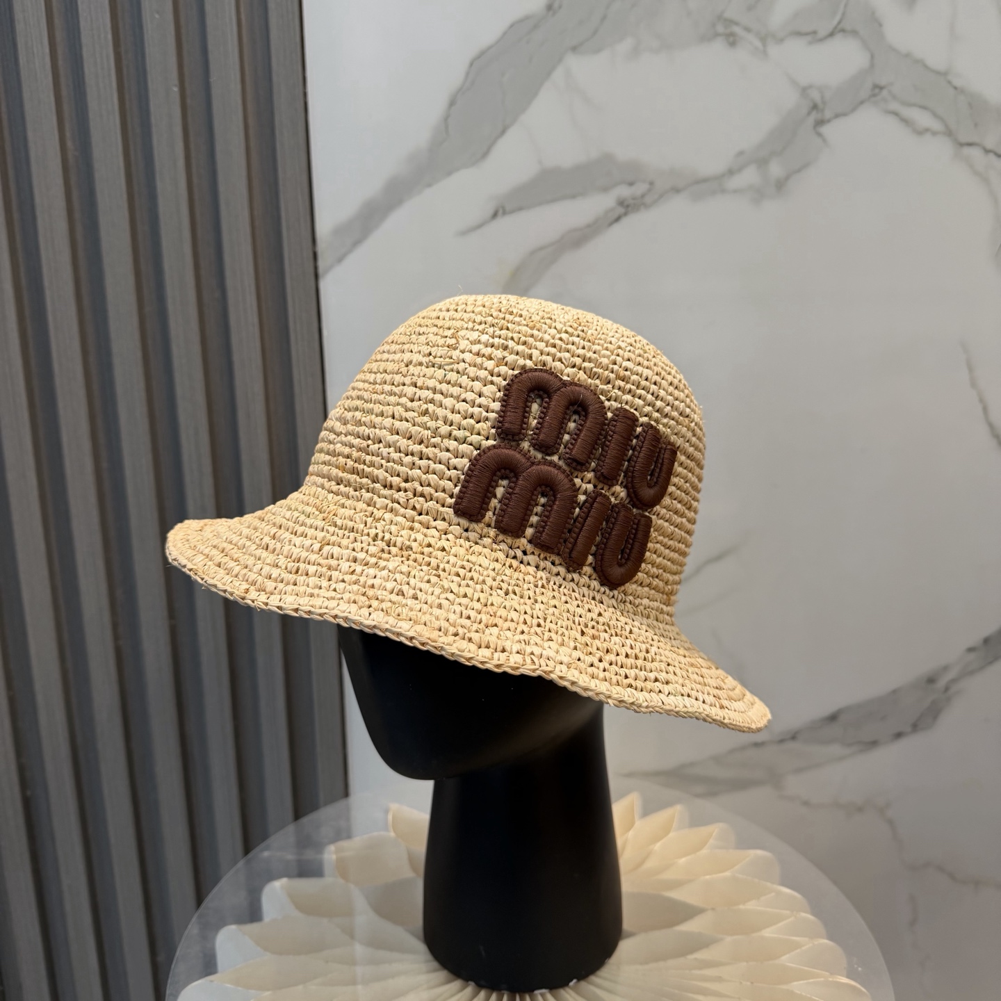 Miu Miu 春夏日休闲草帽 度假logo 进口 拉菲编织草帽子