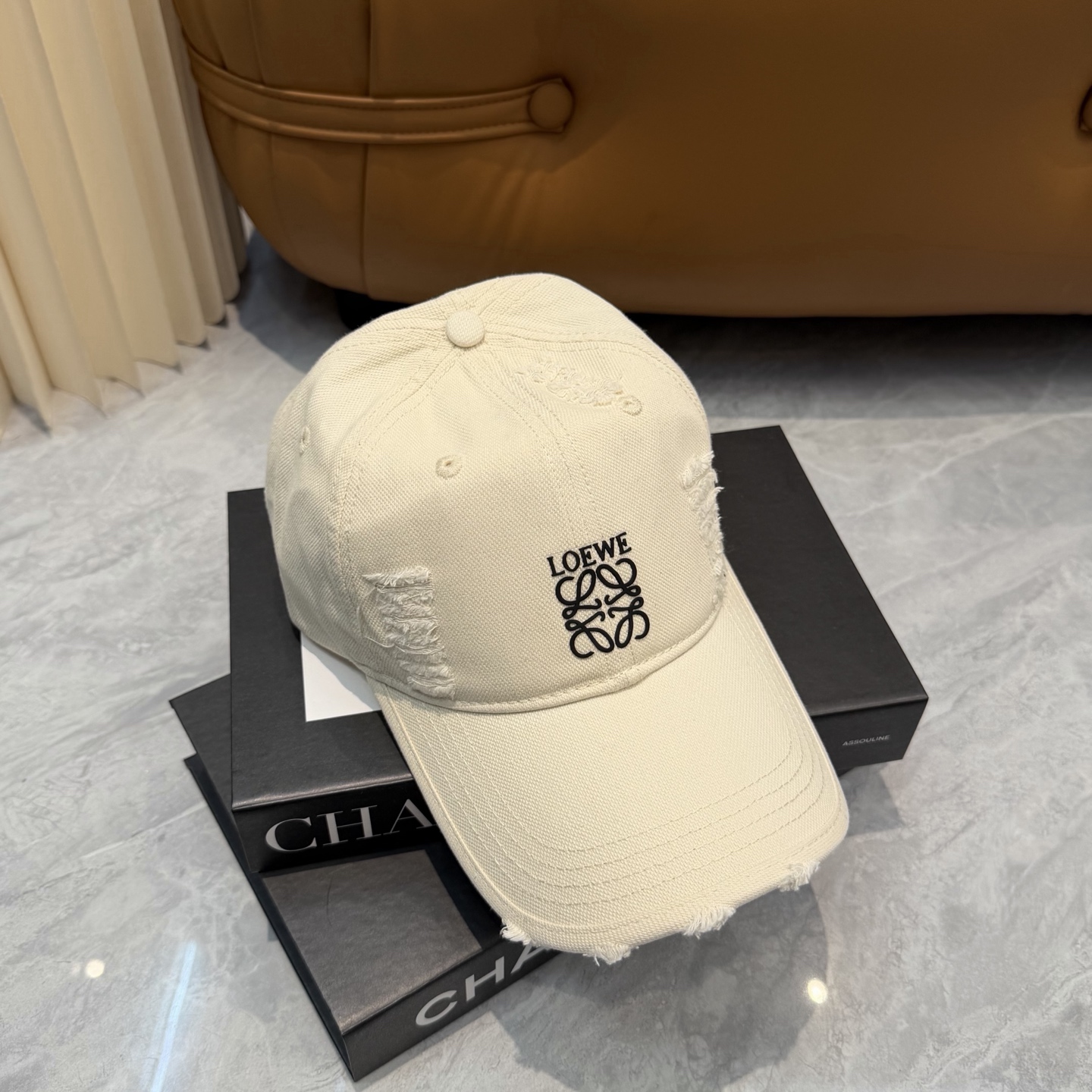 👒罗意威👒LOEWE新款原标设计棒球帽🧢质感超好，外部线条定位标准，做工精细，简约大气低价走量！