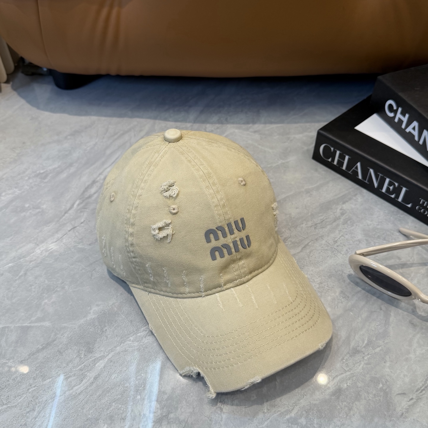 miumiu新款多巴胺四季棒球帽当下爆热的色系-街头感十足！潮流百搭，小红书种草，毒药Get上你们的男朋