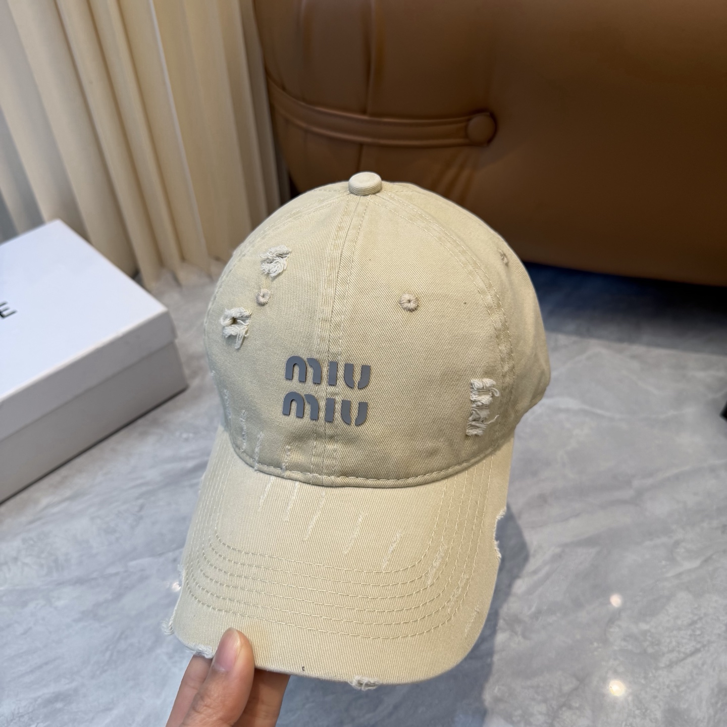 miumiu新款多巴胺四季棒球帽当下爆热的色系-街头感十足！潮流百搭，小红书种草，毒药Get上你们的男朋