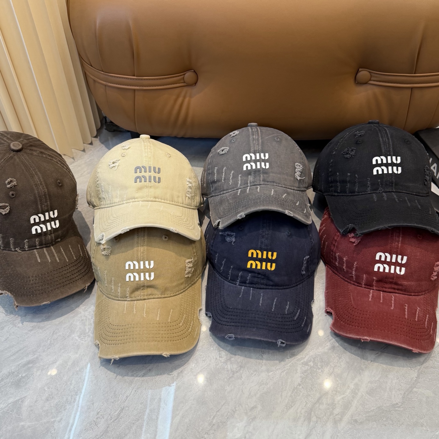 miumiu新款多巴胺四季棒球帽当下爆热的色系-街头感十足！潮流百搭，小红书种草，毒药Get上你们的男朋