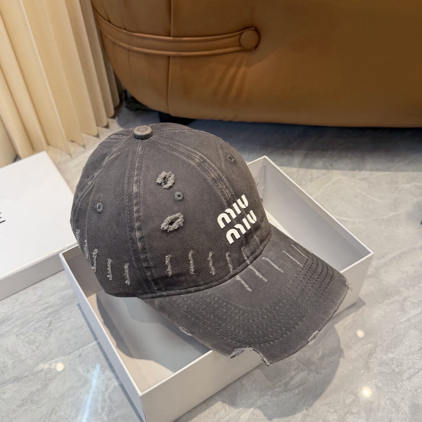 miumiu新款多巴胺四季棒球帽当下爆热的色系-街头感十足！潮流百搭，小红书种草，毒药Get上你们的男朋