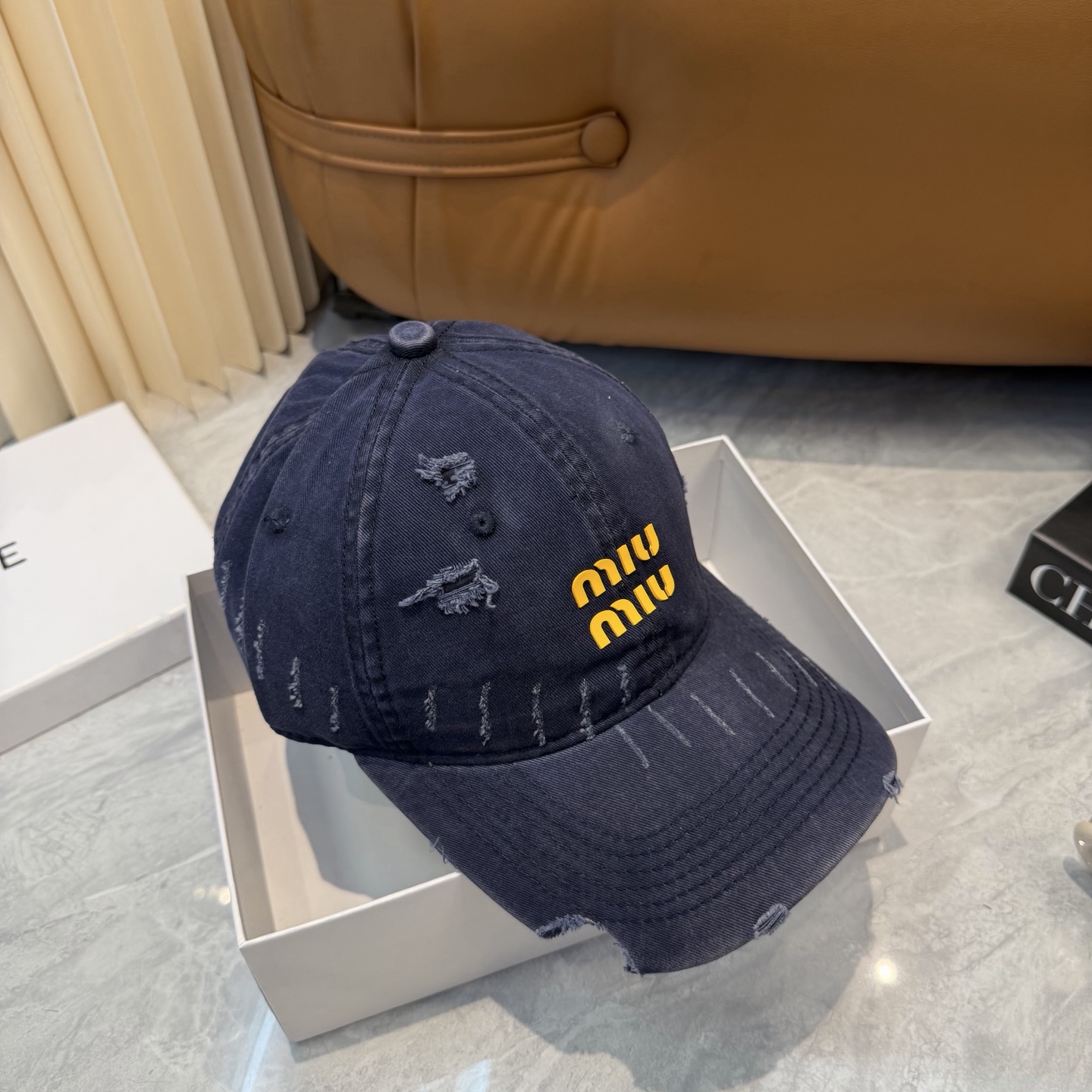 miumiu新款多巴胺四季棒球帽当下爆热的色系-街头感十足！潮流百搭，小红书种草，毒药Get上你们的男朋