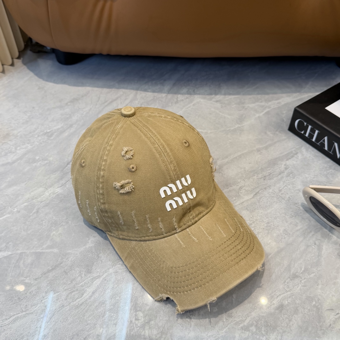 miumiu新款多巴胺四季棒球帽当下爆热的色系-街头感十足！潮流百搭，小红书种草，毒药Get上你们的男朋