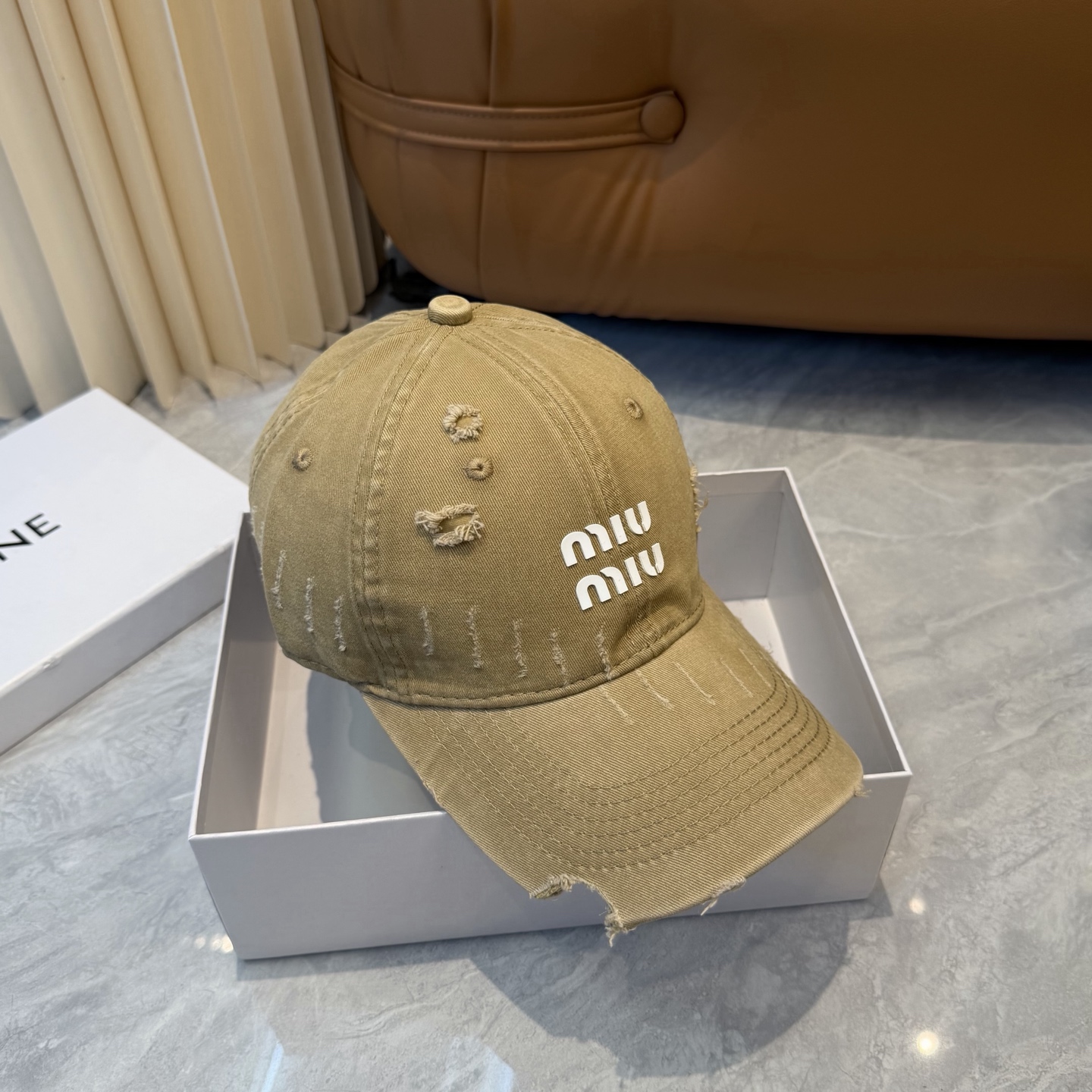 miumiu新款多巴胺四季棒球帽当下爆热的色系-街头感十足！潮流百搭，小红书种草，毒药Get上你们的男朋