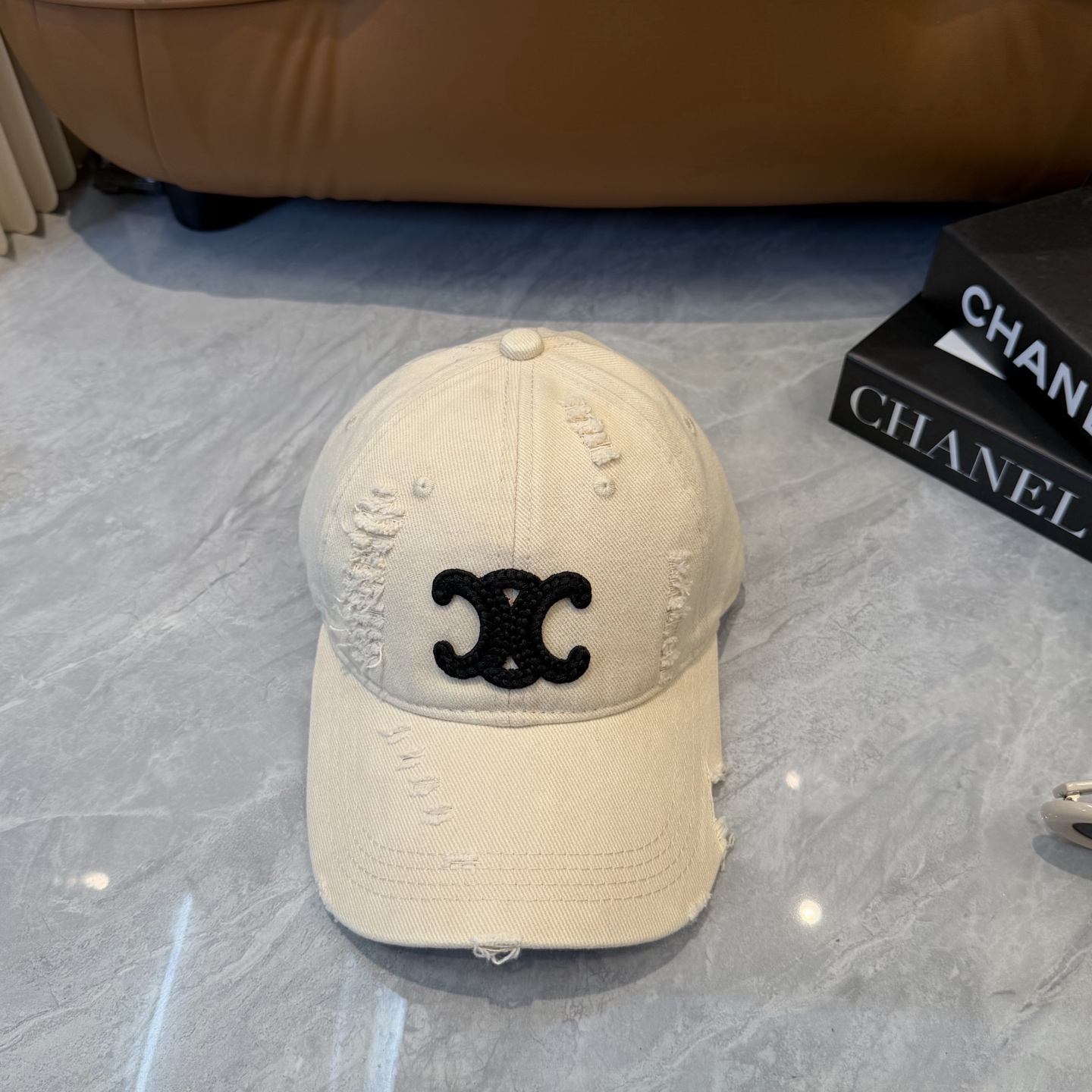 Celine 配防尘袋【CELINE赛琳】新款简约棒球帽，新款 ， 款超好搭配，赶紧入手