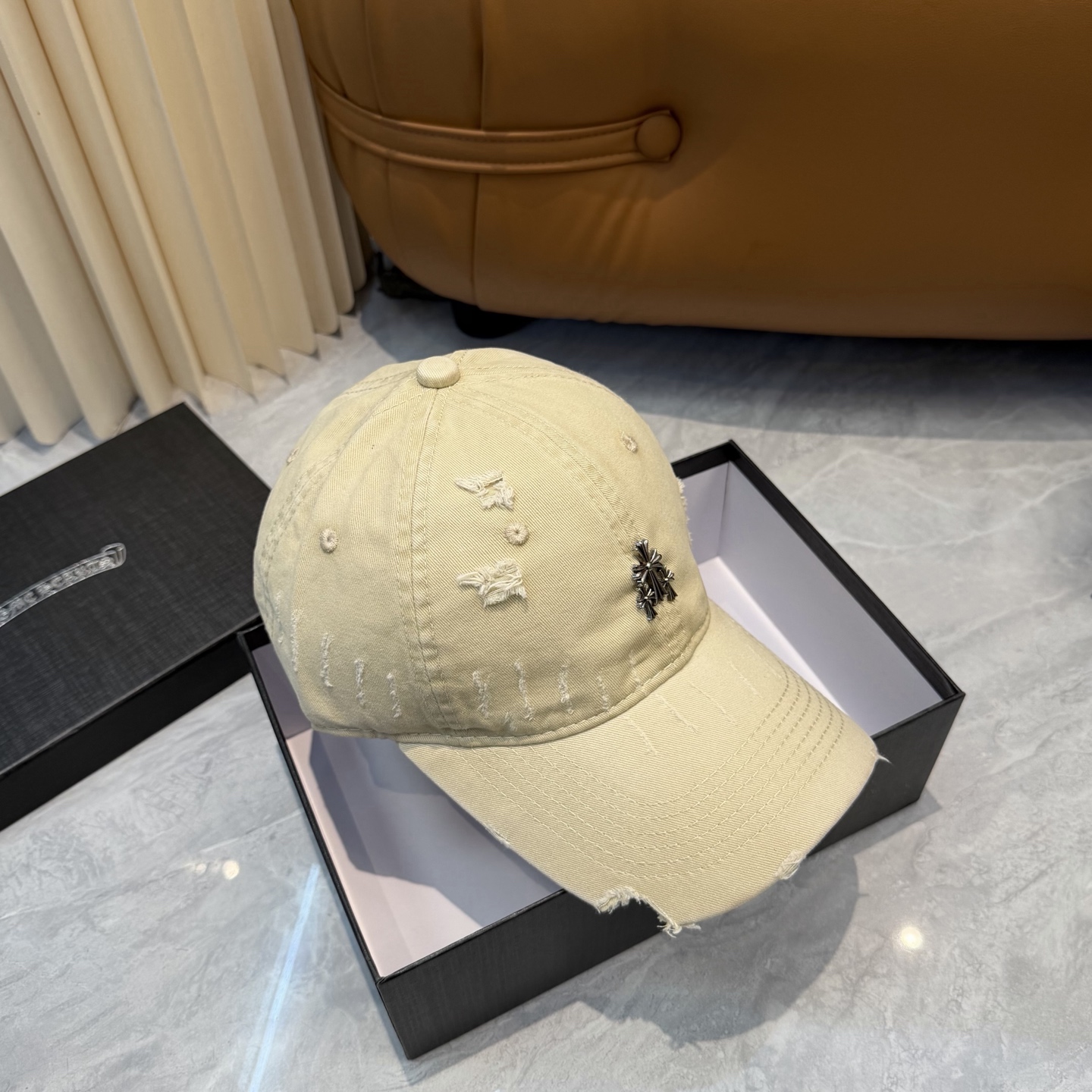 克罗心 🆕🆕新款棒球帽，个性时尚经典十字架标志，休闲带点酷酷的感觉，中性款男女同款！超好搭！头围:56-