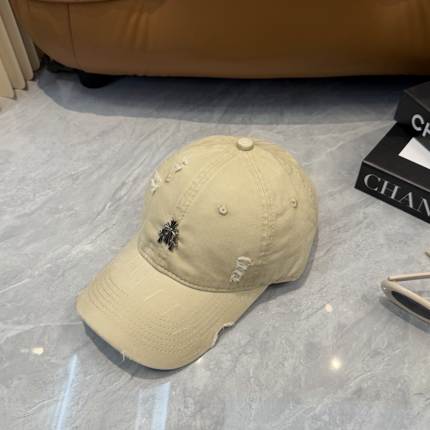 克罗心 🆕🆕新款棒球帽，个性时尚经典十字架标志，休闲带点酷酷的感觉，中性款男女同款！超好搭！头围:56-