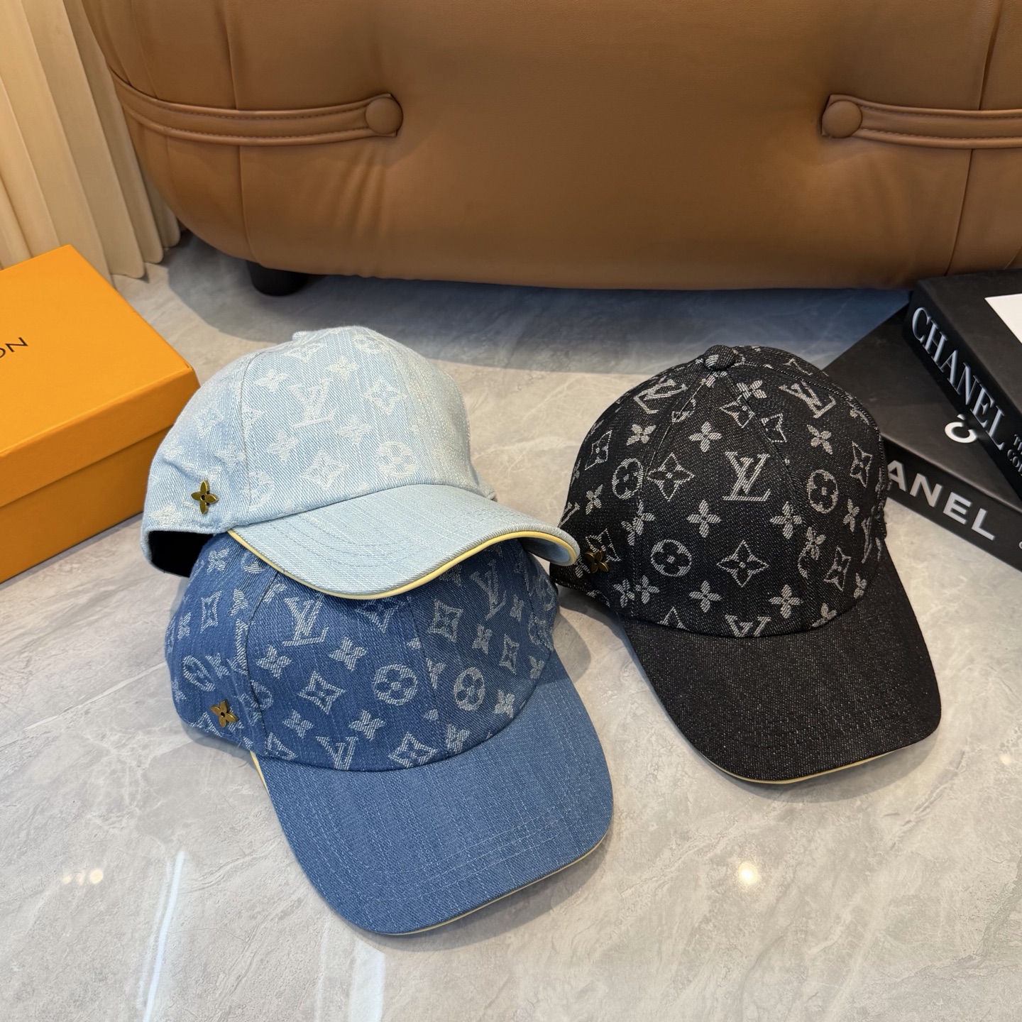 LV路易威登官网同步高版本 新款牛仔老花棒球帽🧢火爆技术升级，洗水牛仔风街头风十足更符合现在时尚小哥哥小