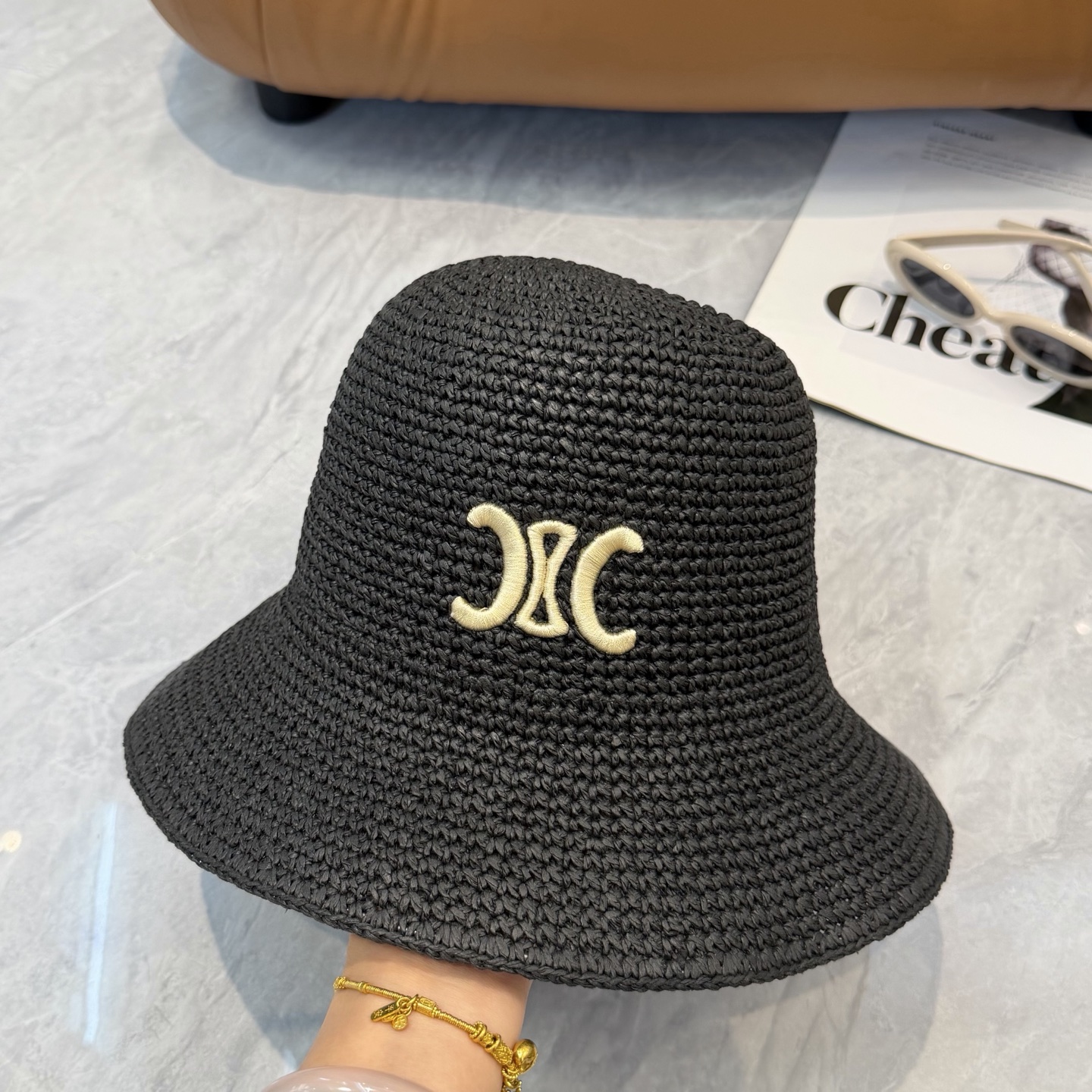 Celine 赛琳CELINE新款拉菲草帽，纯手工钩织，产量极少，重工打造， ，头围57cm