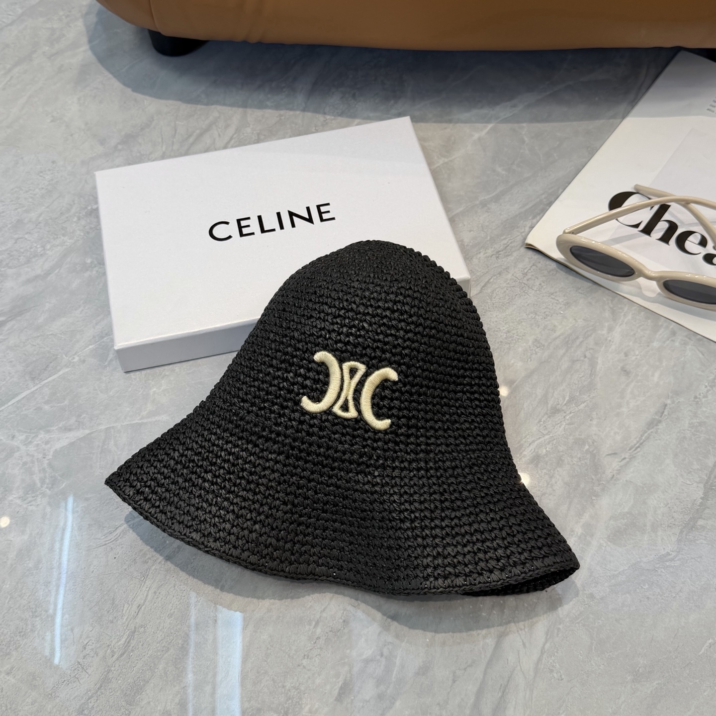 赛琳CELINE新款拉菲草帽，纯手工钩织，产量极少，重工打造，专柜同款，头围57cm