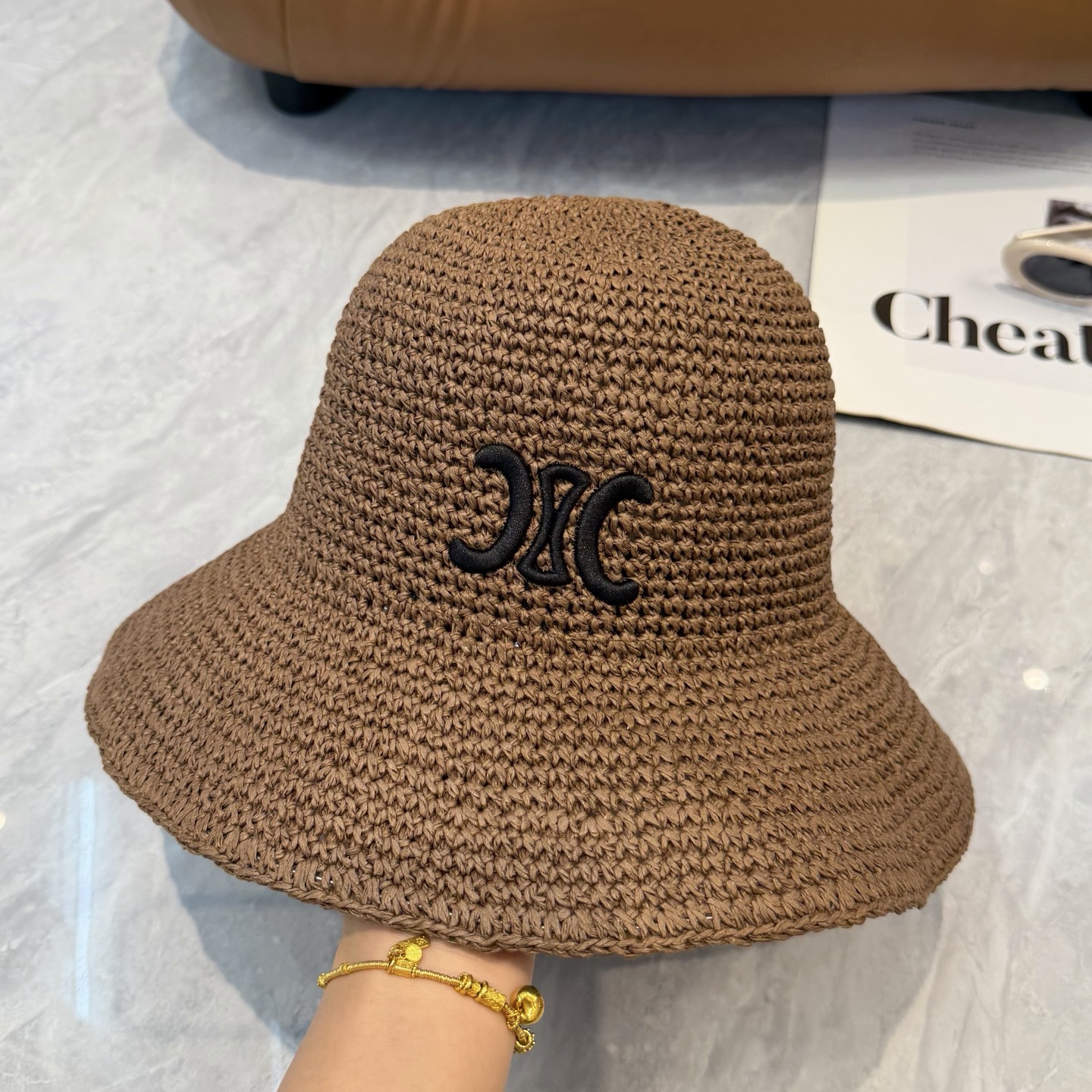 Celine 赛琳CELINE新款拉菲草帽，纯手工钩织，产量极少，重工打造， ，头围57cm