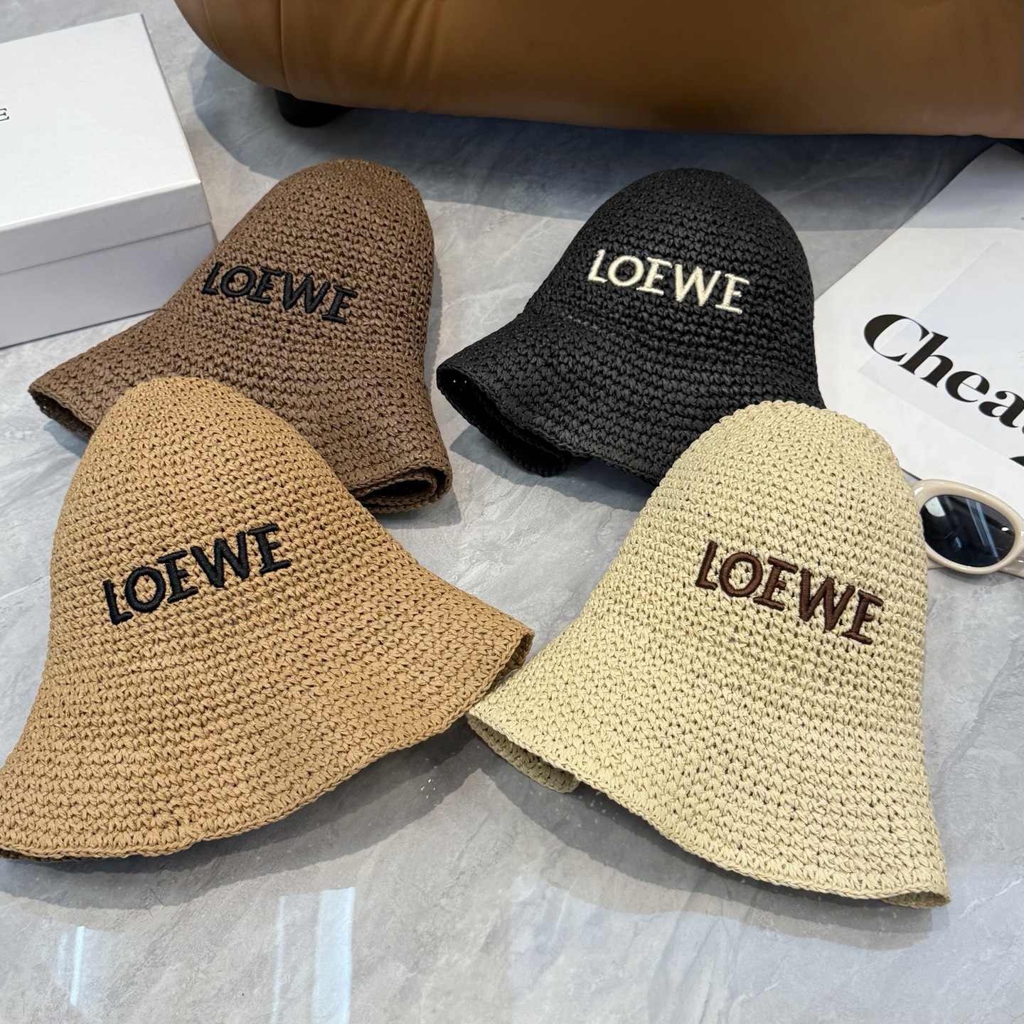 Loewe 罗意威LOEWE新款拉菲草帽，纯手工钩织，产量极少，重工打造， ，头围57cm